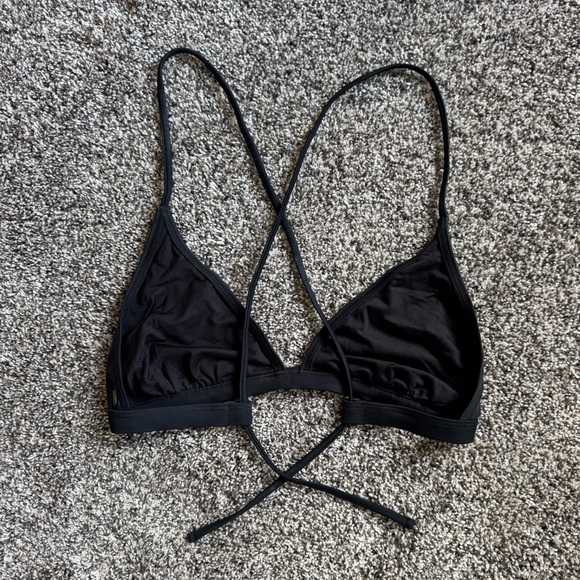 Classic Black Bikini Set - Picture 6 of 10